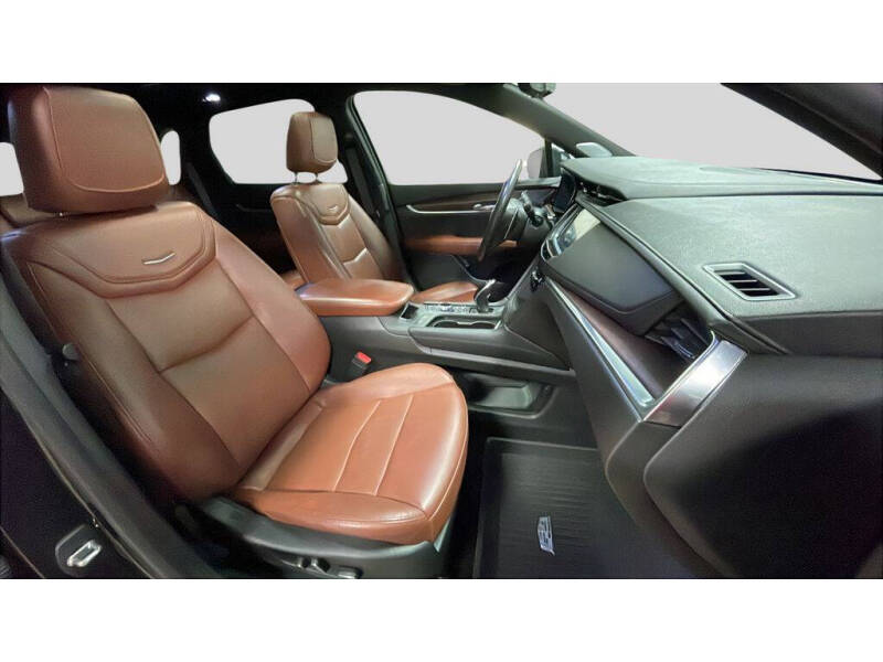 2020 Cadillac XT5 Sport