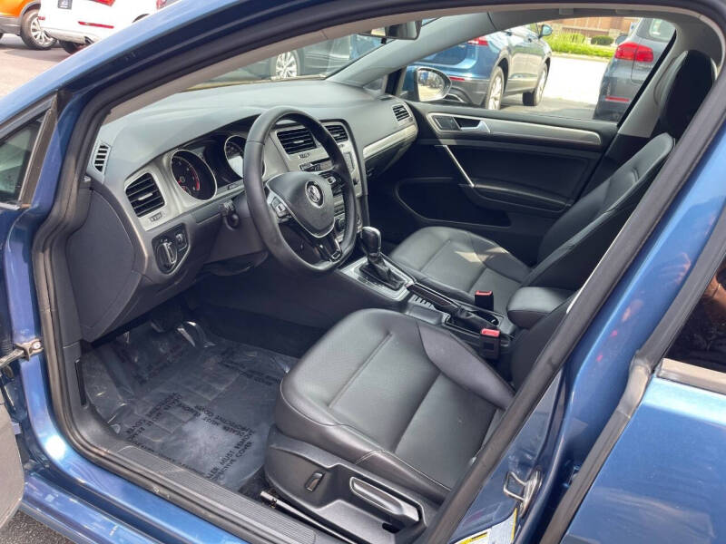 2015 Volkswagen Golf TSI SE