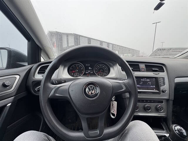 2015 Volkswagen Golf TSI Launch Edition