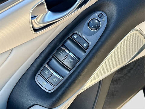 2021 Infiniti Q50 Luxe