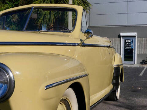 1948 Ford Super Deluxe