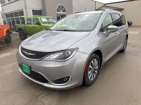 2020 Chrysler Pacifica Touring L Plus