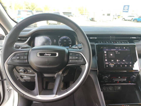 2023 Jeep Grand Cherokee Laredo