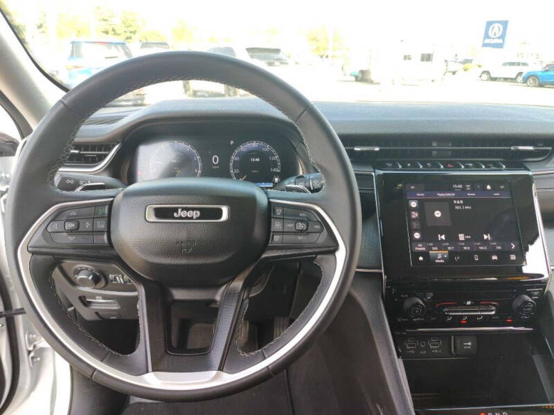 2023 Jeep Grand Cherokee Laredo