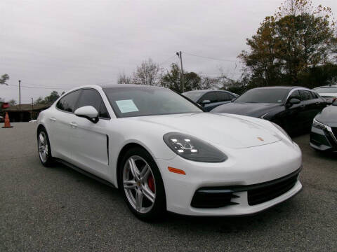 2018 Porsche Panamera 4