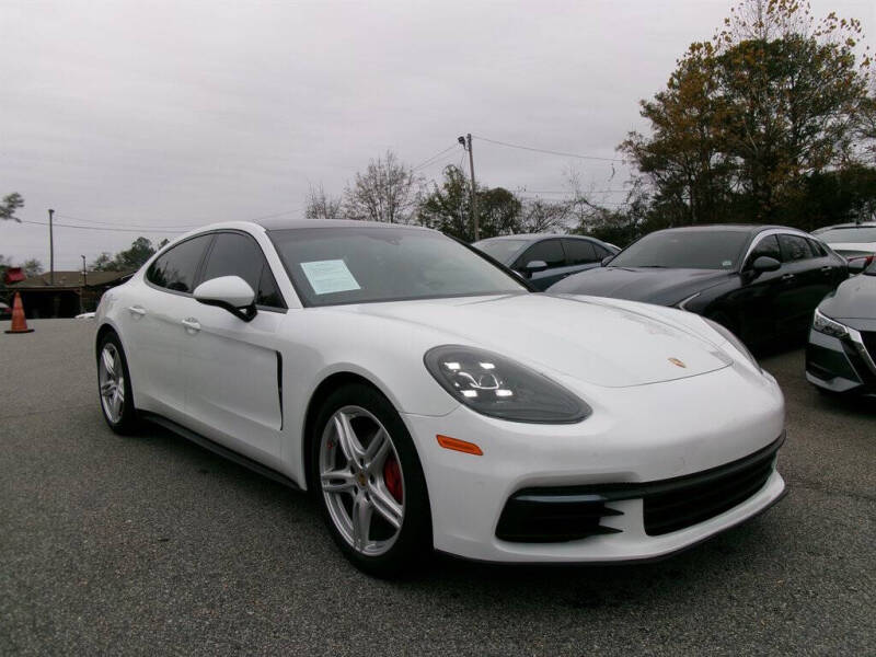 2018 Porsche Panamera 4