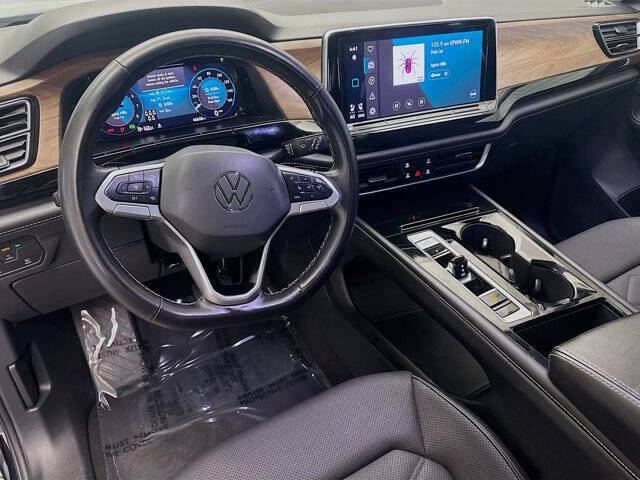 2024 Volkswagen Atlas SE