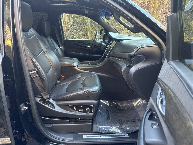 2016 Cadillac Escalade Platinum