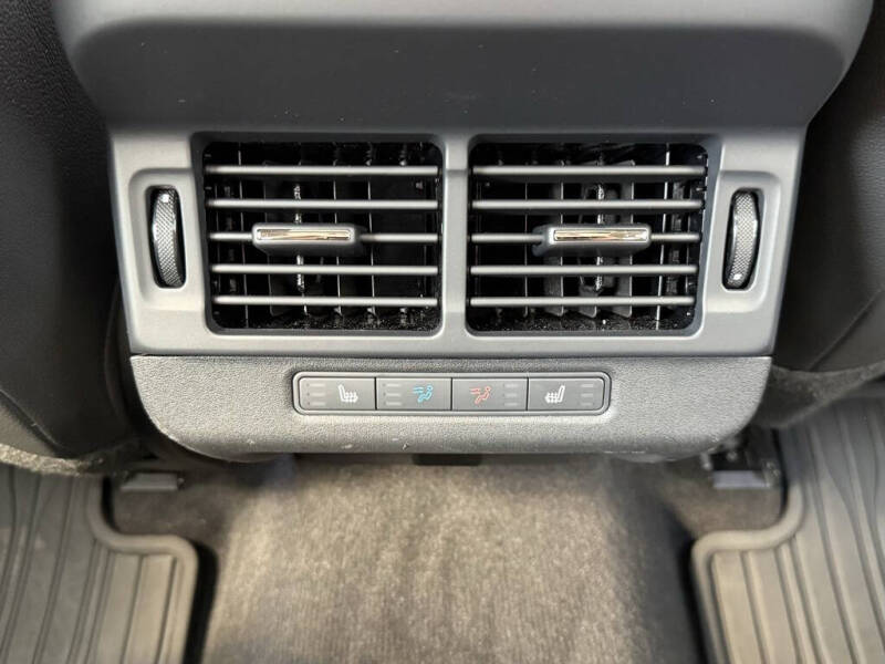 2025 Land Rover Range Rover Evoque P250 Dynamic SE