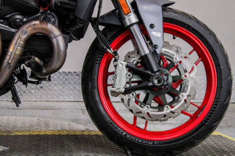 2017 Ducati Monster 821 Stripe