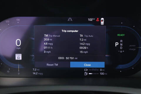 2023 Volvo XC90 Recharge T8 Ultimate Bright Theme 6P