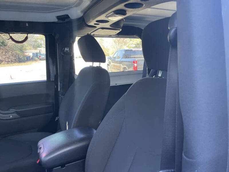 2016 Jeep Wrangler Willys Wheeler