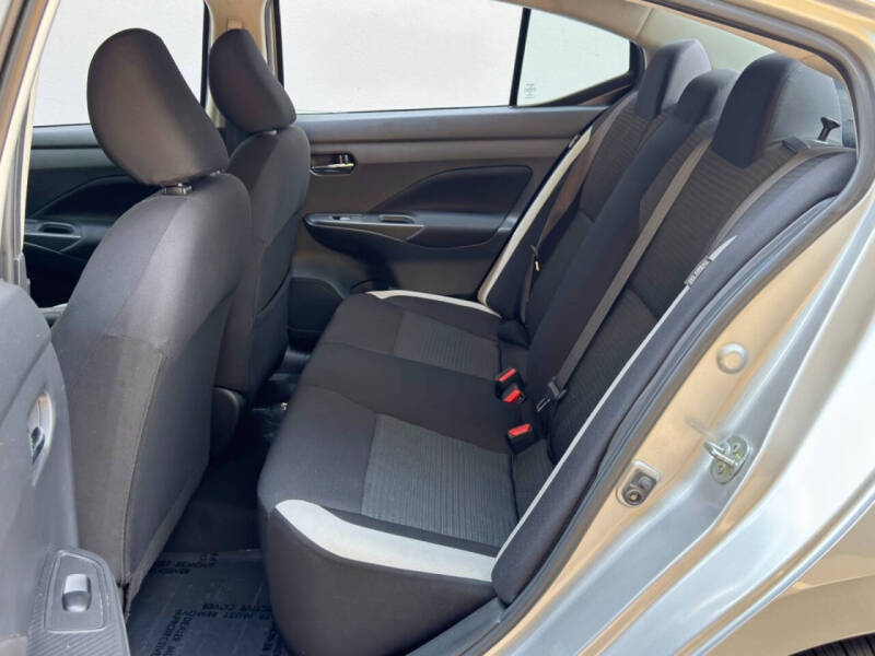 2021 Nissan Versa SV