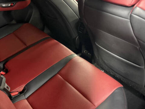 2022 Lexus NX 450h+ F SPORT Handling