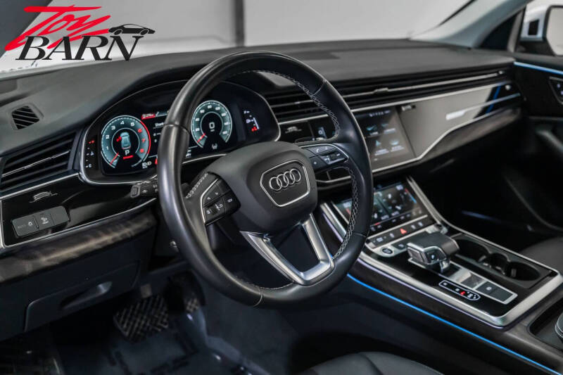 2022 Audi Q8 quattro Premium Plus 55 TFSI