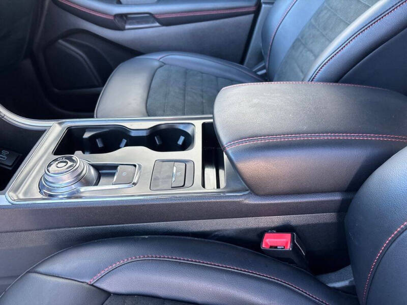 2024 Ford Edge