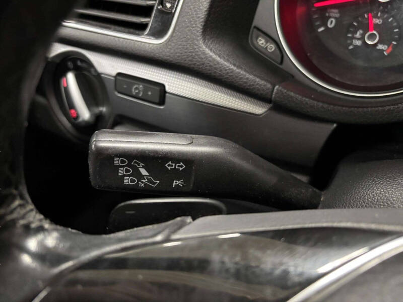 2017 Volkswagen Passat 1.8T R-Line