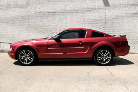 2005 Ford Mustang V6 Deluxe