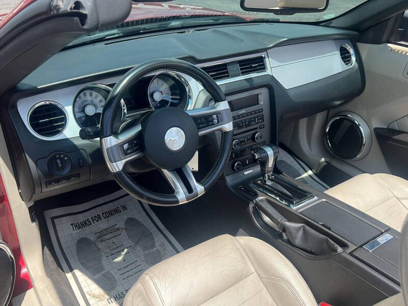 2011 Ford Mustang V6 Premium