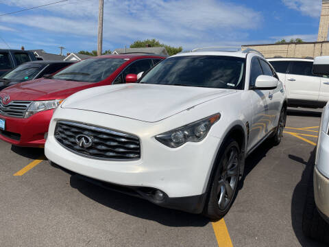 2009 Infiniti FX50 for sale at Ideal Cars in Hamilton OH