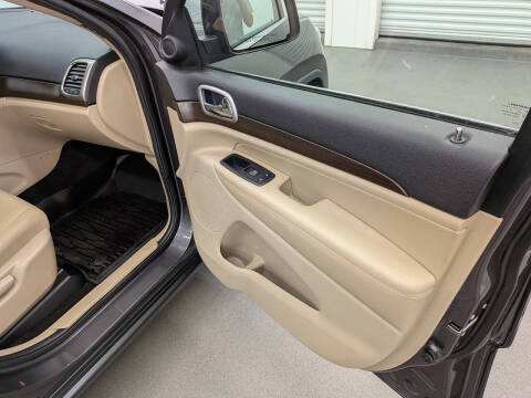 2018 Jeep Grand Cherokee Laredo E
