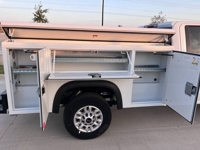 2025 GMC Sierra 2500HD Pro