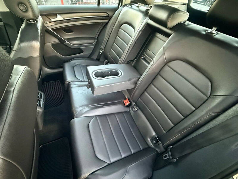 2015 Volkswagen Golf SportWagen TSI SEL