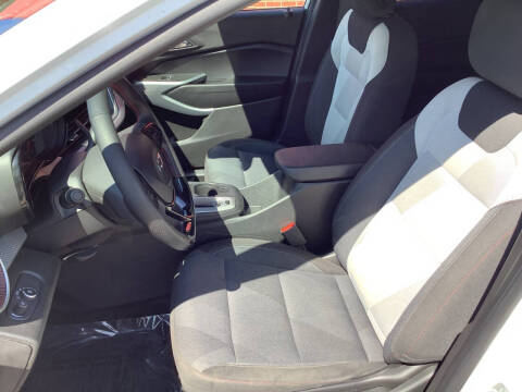 2025 Chevrolet Trax RS