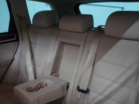 2013 Volkswagen Touareg TDI Sport