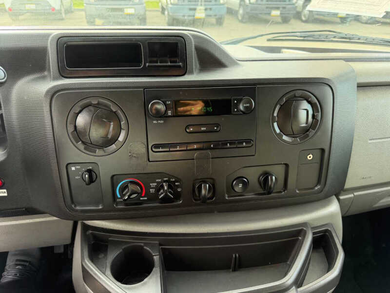 2013 Ford E-Series E-150