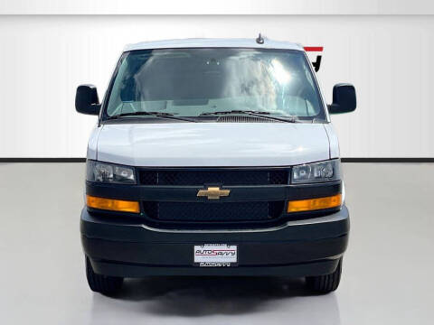 2025 Chevrolet Express 2500