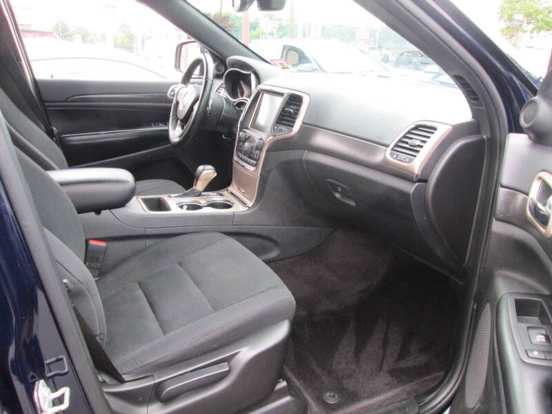 2017 Jeep Grand Cherokee Laredo E