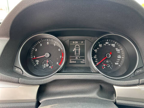 2017 Volkswagen Passat 1.8T S