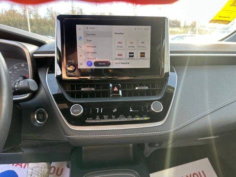 2025 Toyota Corolla Hatchback SE