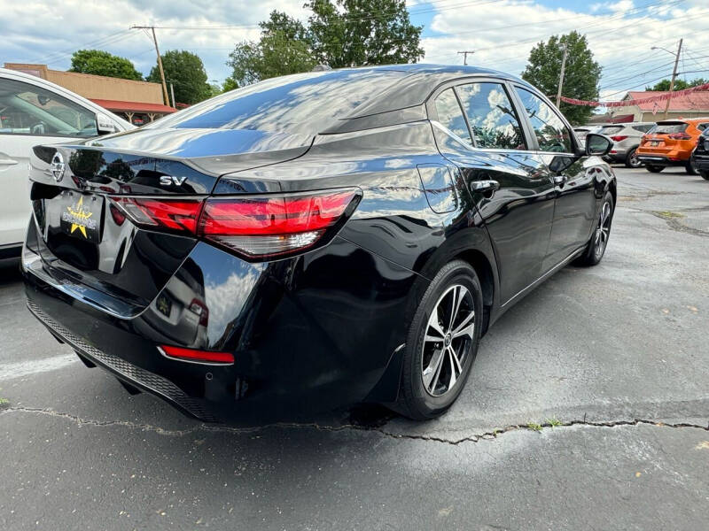 2021 Nissan Sentra SV photo 8