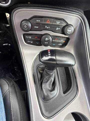 2023 Dodge Challenger SXT