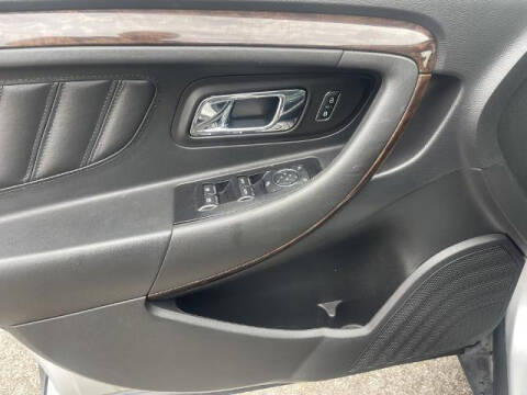 2018 Ford Taurus Limited