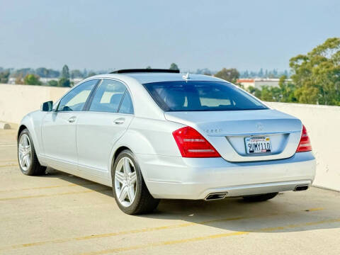 2011 Mercedes-Benz S-Class S 550