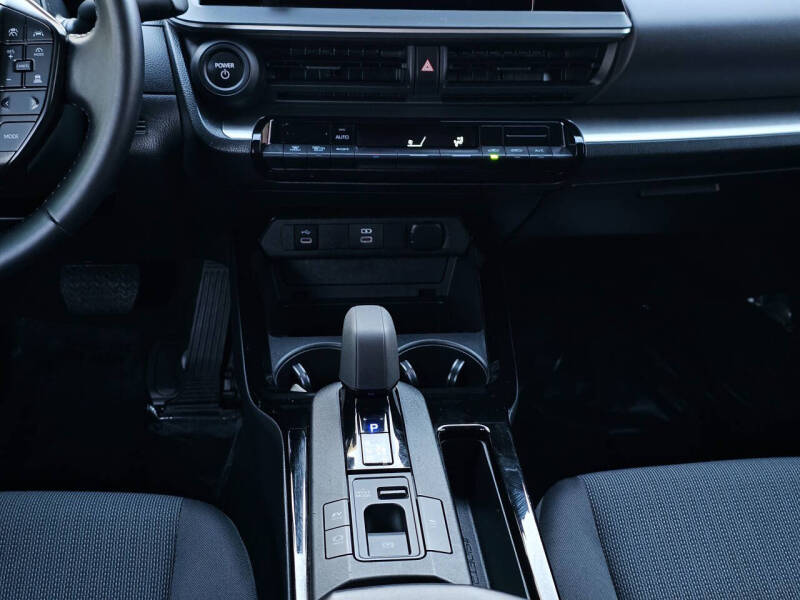 2023 Toyota Prius LE