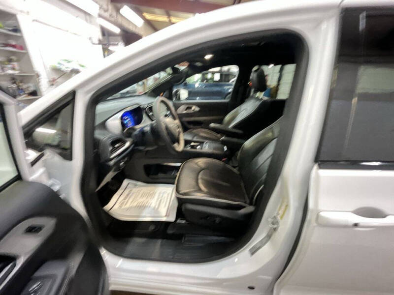 2025 Chrysler Pacifica Limited
