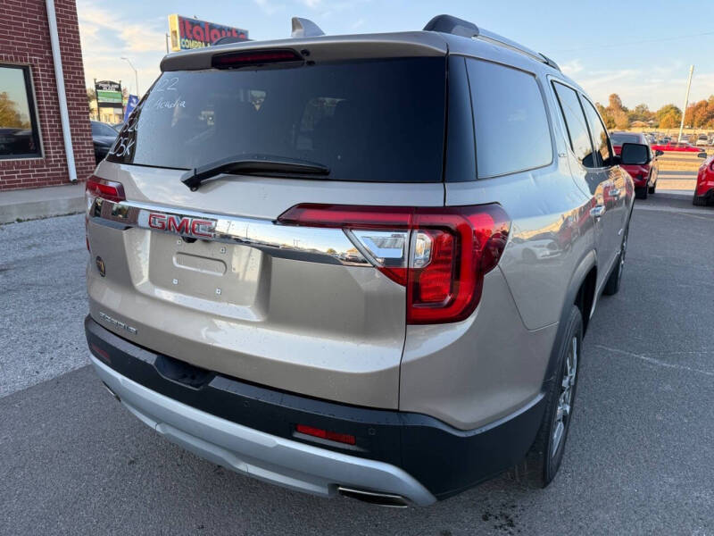 2022 GMC Acadia SLE
