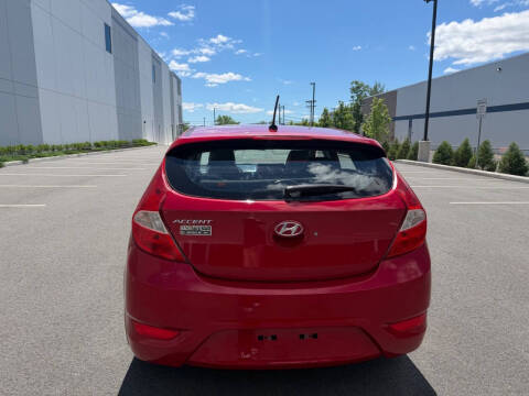 2013 Hyundai Accent SE