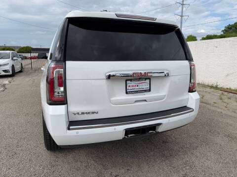 2016 GMC Yukon Denali