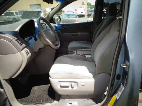 2006 Toyota Sienna LE 7 Passenger