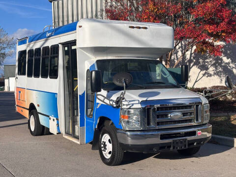 2015 Ford E-Series E-450 SD