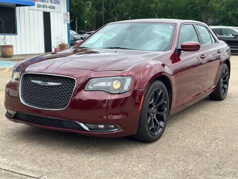 2020 Chrysler 300 for sale at Discount Auto Company in Houston TX