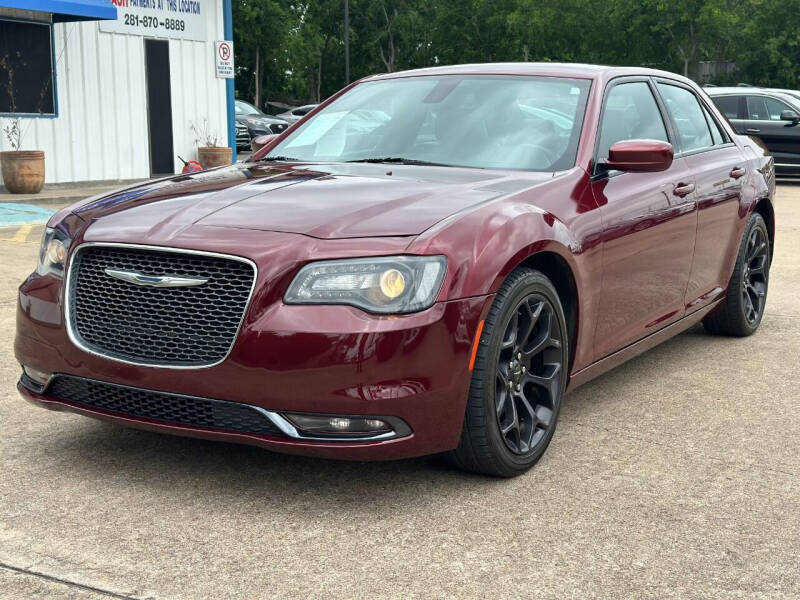 2020 Chrysler 300 S's photo