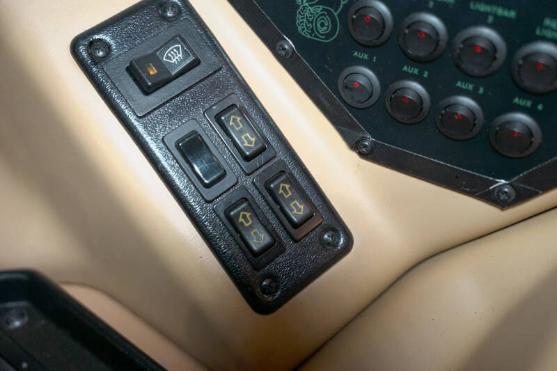 1998 AM General Hummer Hard Top