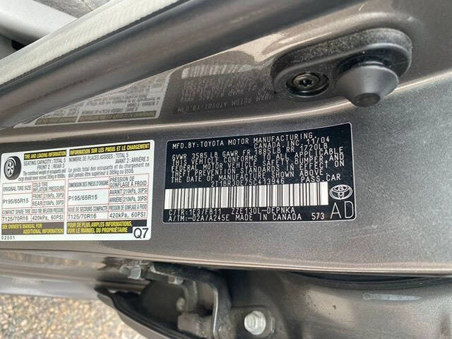 2005 Toyota Corolla LE