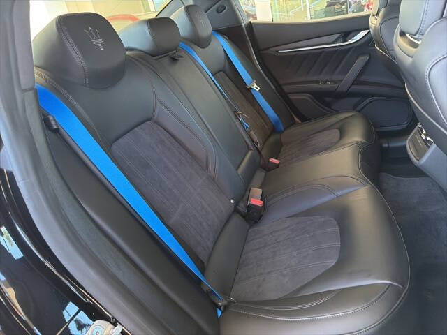 2022 Maserati Ghibli Modena